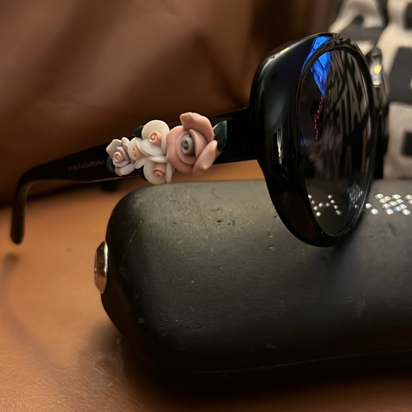 DOLCE & GABBANA FLORAL EMBELLISHED SUNGLASSES W/ CHANEL CASE main image 13